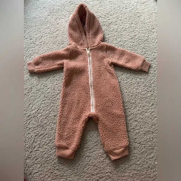 Carters Hooded One Piece Pink 9 Months - Picture 1 of 6